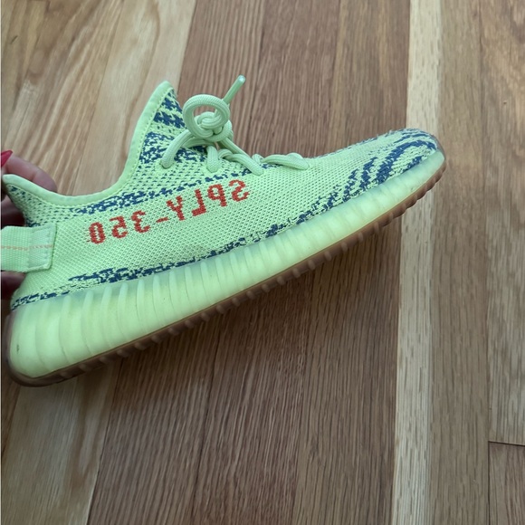 Adidas Yeezy Boost 350 - Picture 14 of 17